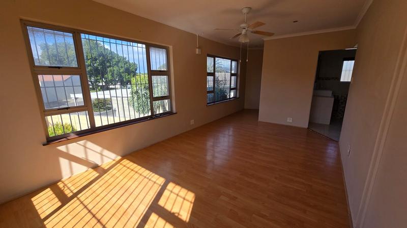 1 Bedroom Property for Sale in Welgelegen Western Cape